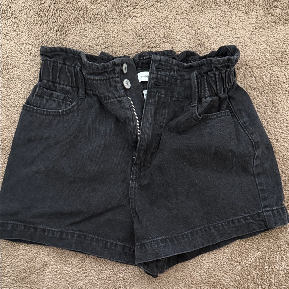 Forever 21 paper bag black denim shorts EUC